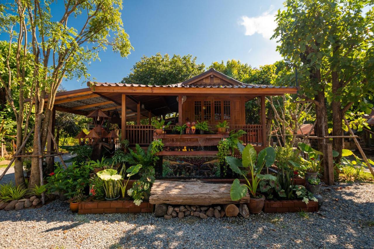Suk Sabai Homestay Sukhothai Eksteriør billede